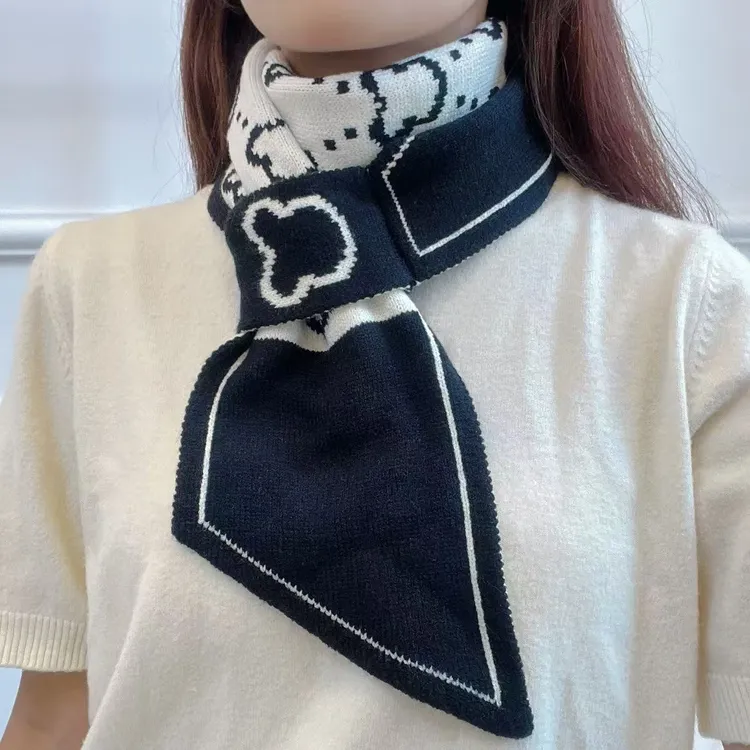 2024秋冬新款百搭小围巾双面可用韩版加厚保暖装饰针织围脖时尚