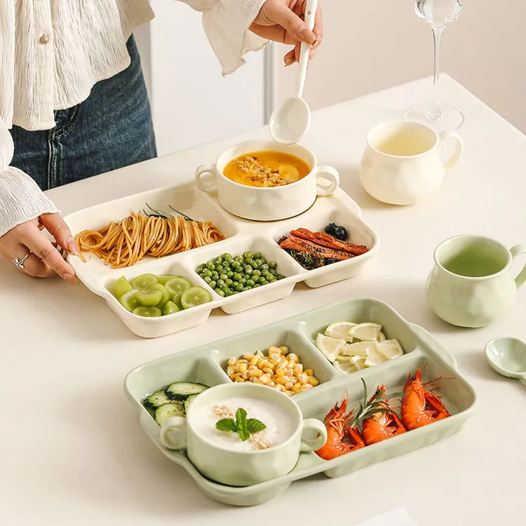 分隔餐盘釉下彩盘子陶瓷盘盘子月子分餐盘专用吃饭碗盘家用餐具