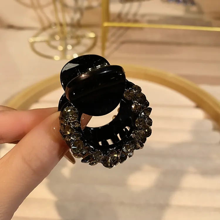 约4公分抓夹网红时尚气质半抓发夹轻奢百搭马尾固定夹新款头饰