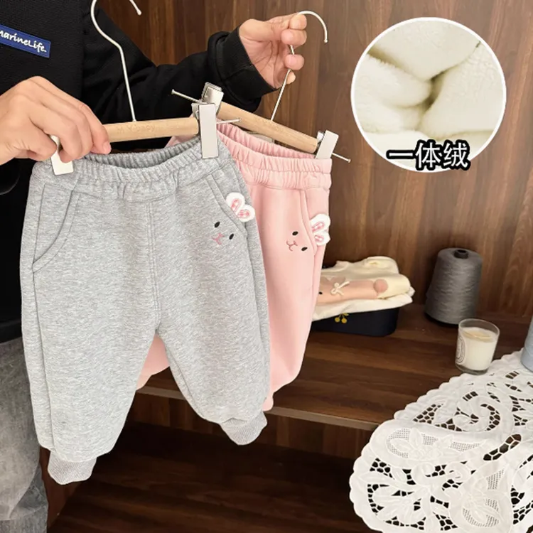 亲肤精棉运动休闲裤女婴儿秋冬季女童一体加厚加绒保暖卫裤裤子
