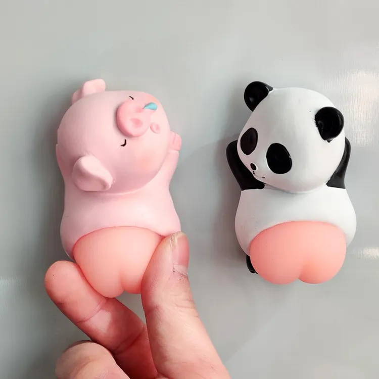 创意冰箱贴解压屁屁贴卡通娃娃小猪熊猫装饰贴磁铁吸力贴立体白板