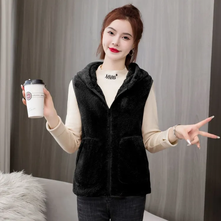 新款马夹加厚加绒背心时尚马甲外套保暖坎肩宽松女士短款摇粒绒
