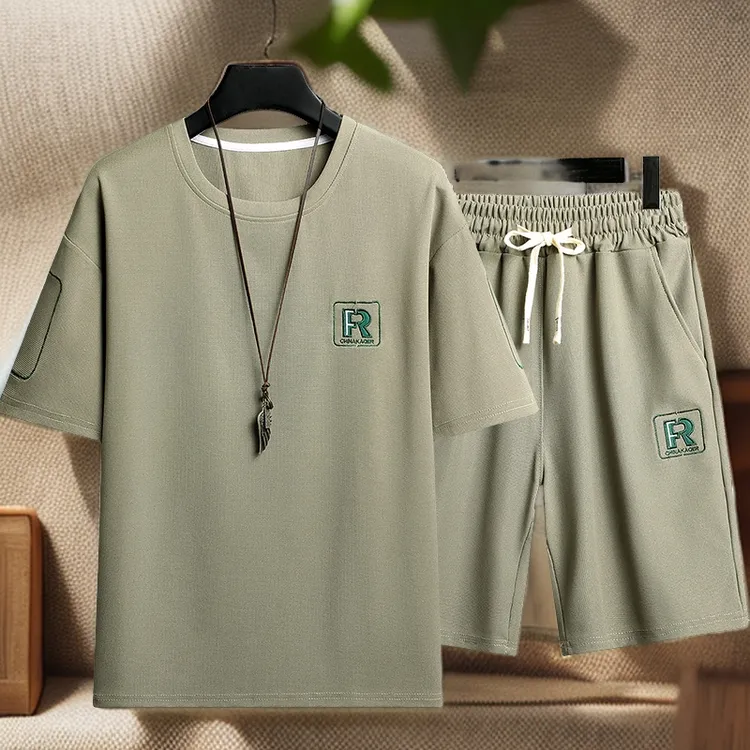 休闲运动套装男士夏季薄款短袖短裤潮牌刺绣宽松跑步透气搭配一套