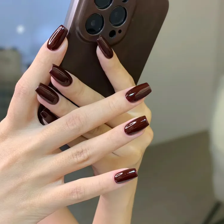 安可拉红复古酒红色纯色棕色手工穿戴美甲车厘子色新年穿戴甲流行