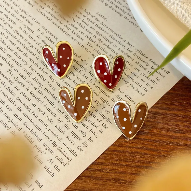 铜合金耳饰 【爱心波点】可爱法式气质设计感红色安可拉红ins耳饰