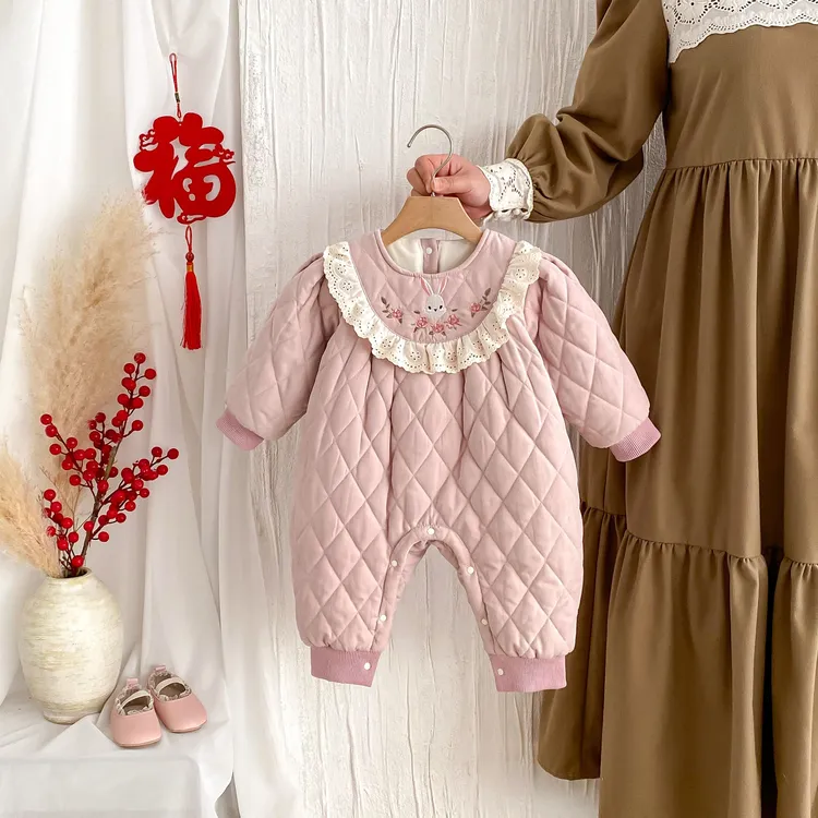 公主拜年服婴幼儿秋冬季衣服女宝保暖哈衣爬爬服婴儿加绒连体衣女