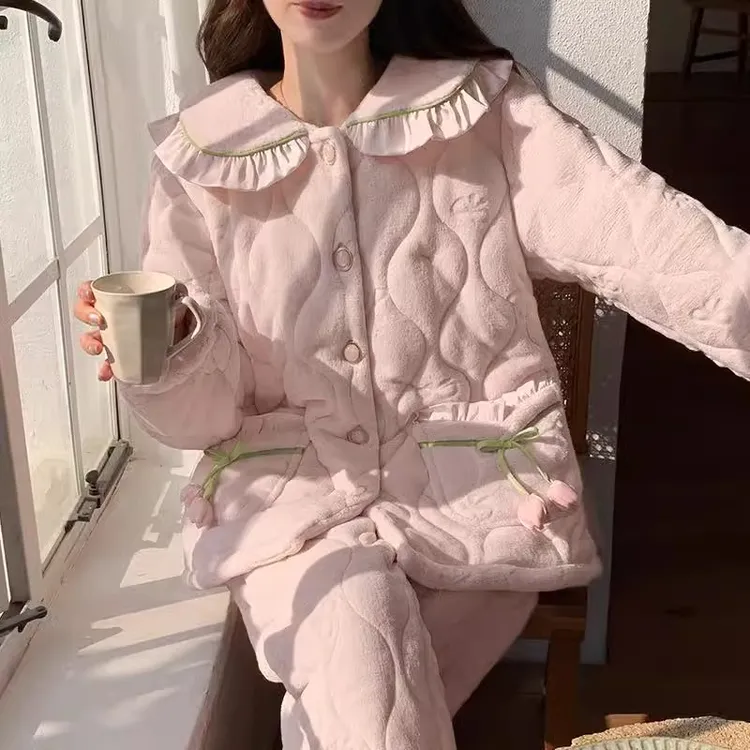 三层夹棉甜美公主风保暖家居服套装蕾丝花边珊瑚绒加厚开衫睡衣女