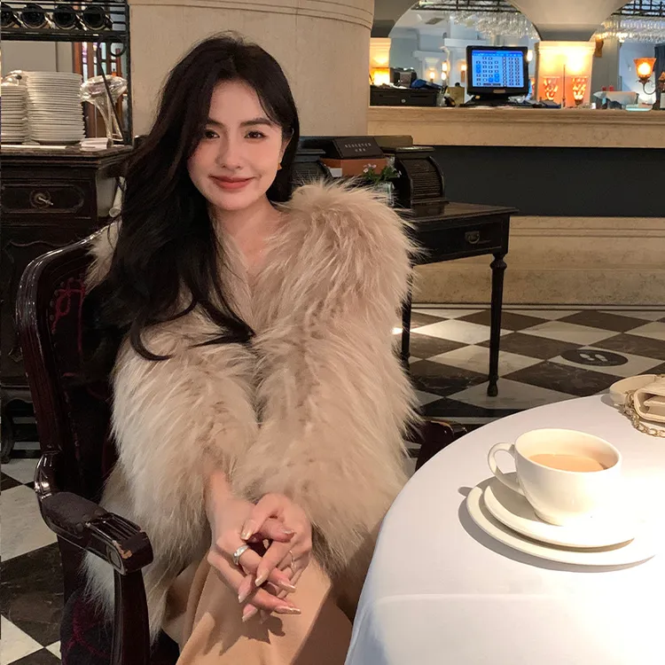 环保皮草2024年新款貉子毛时尚编织皮草外套女气质名媛年轻款短款