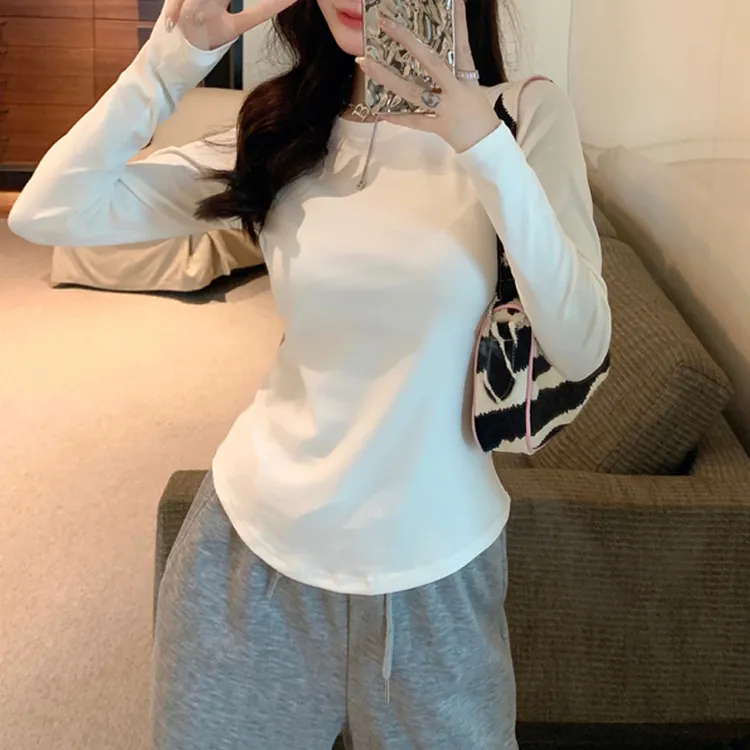 白色长袖内搭打底衫女早秋百搭新款别致弧形下摆小众修身显瘦上衣