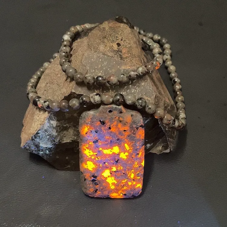 奇石天然原矿火灵芝药王石无事牌多样性发一