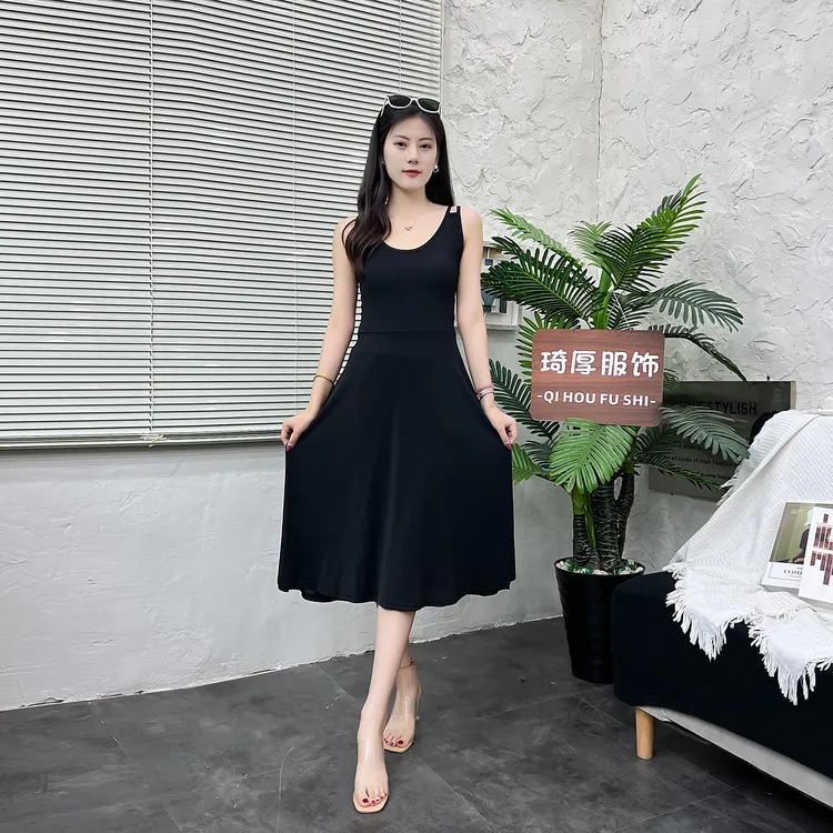 夏季新款时尚性感气质遮肉显瘦高弹吊带小黑裙收腰修身大码连衣裙