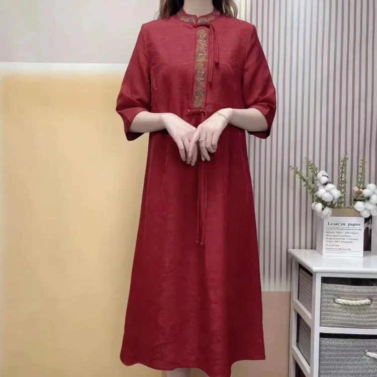 2366喜婆婆改良旗袍高端中年妈妈婚礼服复古民族风刺绣连衣裙女夏