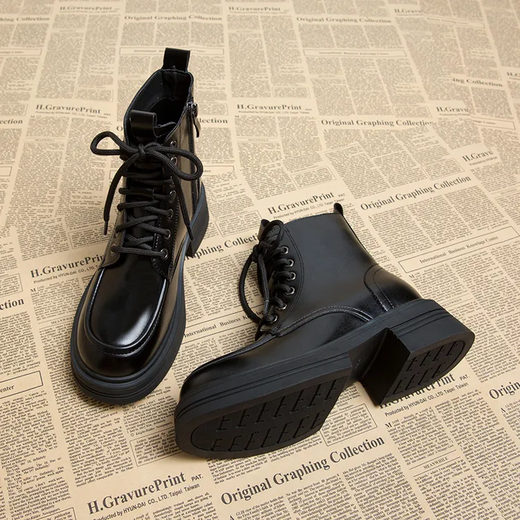 春秋内增高马丁靴女2025新款英伦风小个子厚底短靴秋冬季靴子网红