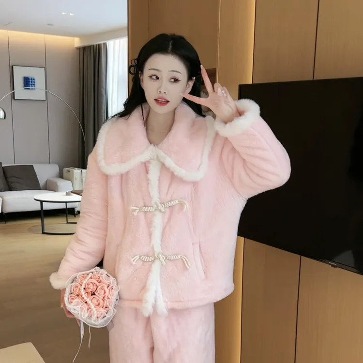 珊瑚绒睡衣女秋冬季甜美简约家居服女睡衣加绒保暖加厚可外穿气质
