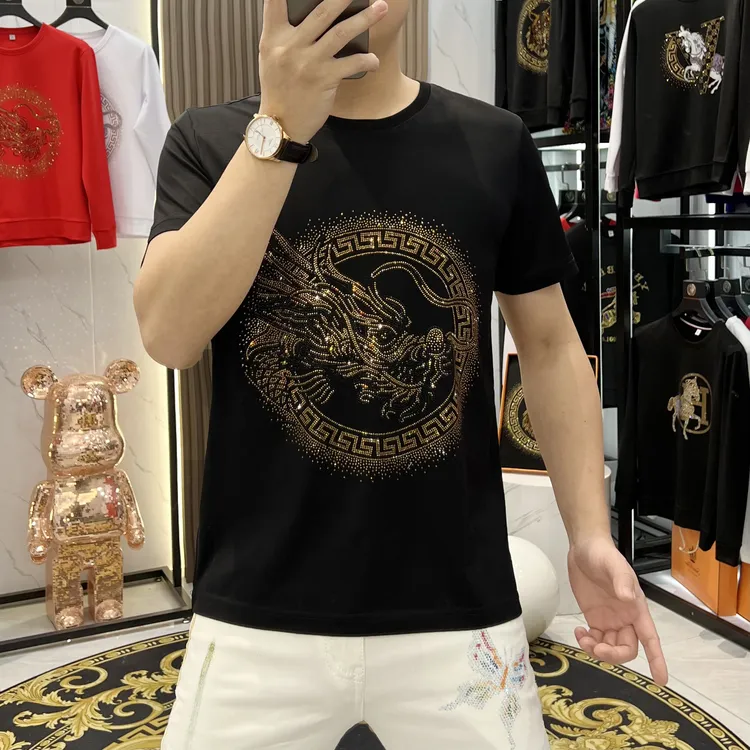 2025夏季新款男士短袖T恤时尚百搭烫钻修身圆领高品质休闲半袖