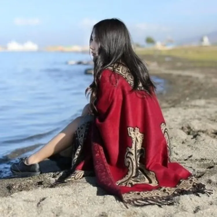 秋冬复古国风披肩斗篷新中式旗袍披肩围巾民族风保暖外套仿羊绒