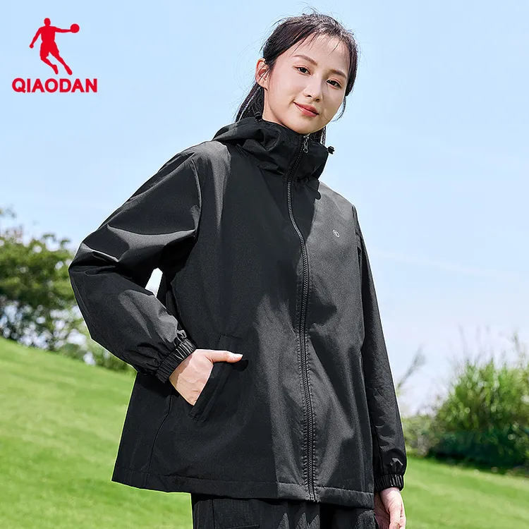 中国乔丹梭织风衣2025秋季运动女士防风户外骑行垂钓连帽夹克外套