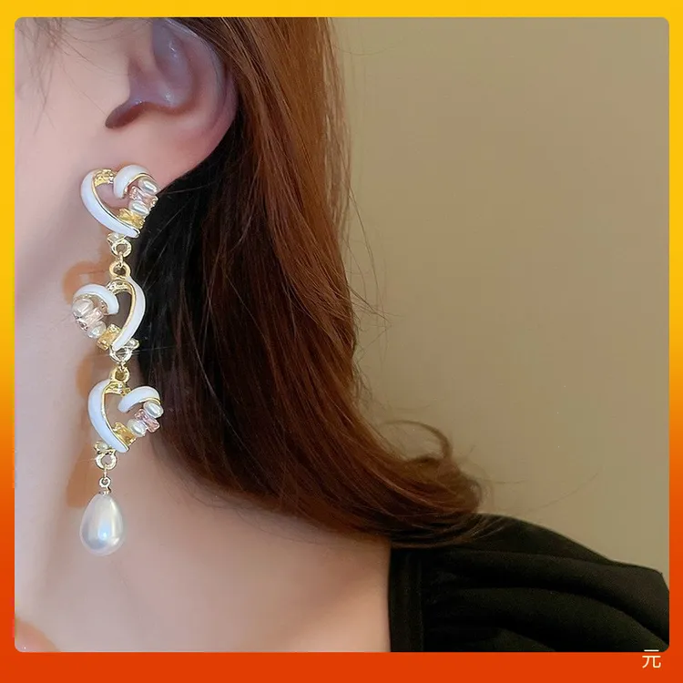 铜合金耳饰 小众设计感轻奢韩系时尚耳坠长款耳饰女爱心流苏耳环