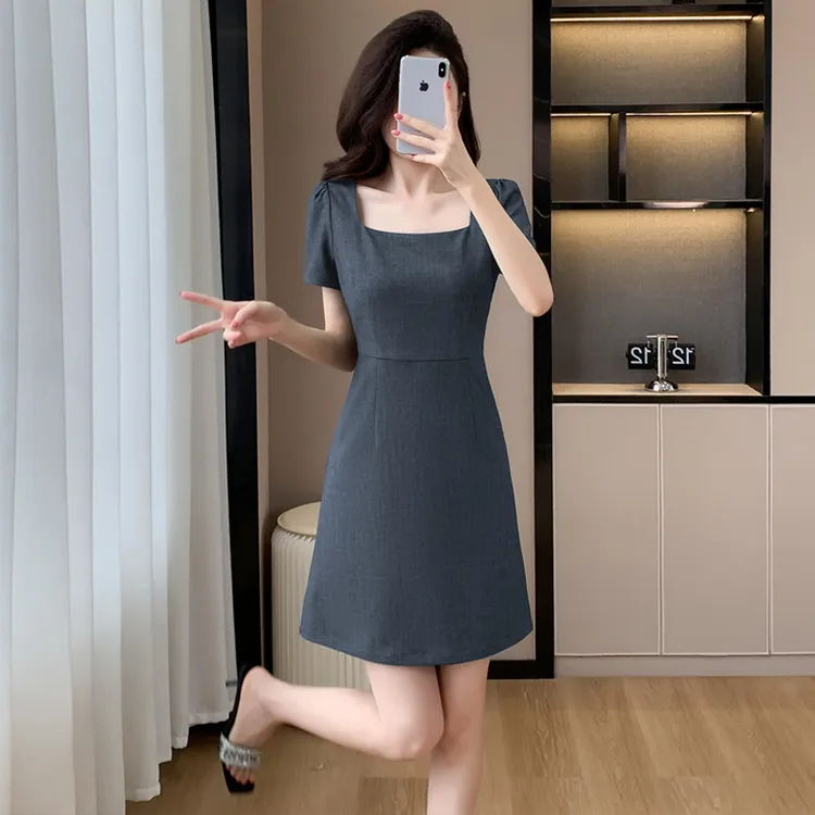 法式方领修身A字裙夏季轻奢高级感连衣裙女装简约气质灰色小裙子
