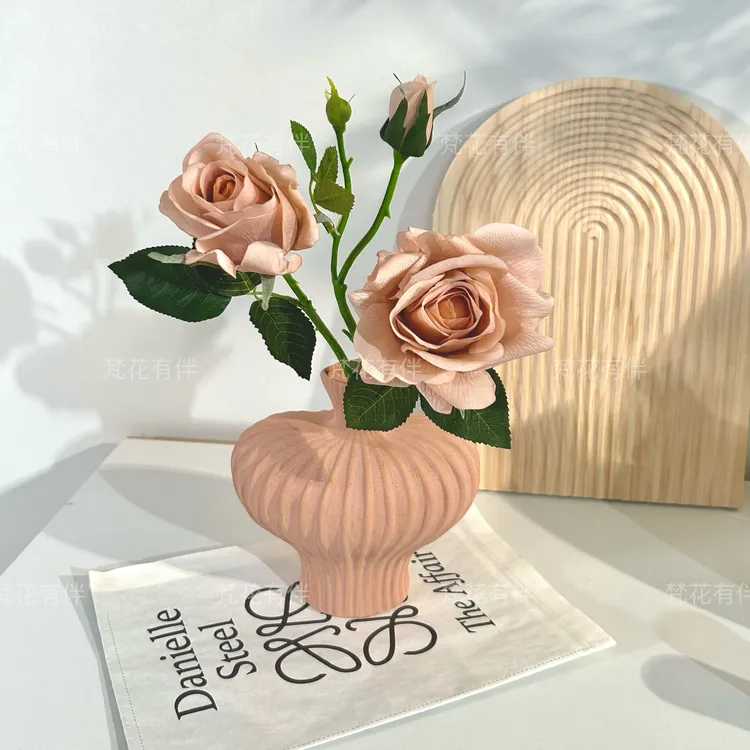 妃子玫瑰保湿手感仿真花假花餐边柜家居装饰客厅装饰花艺摆件