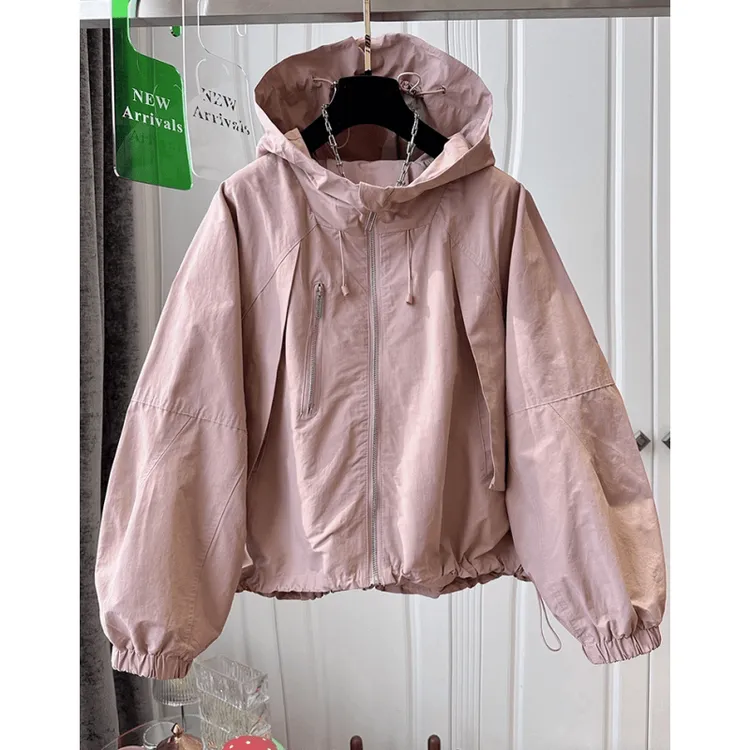 欧洲站连帽抽绳黑色外套女冲锋衣宽松休闲短款独特2024年秋季新款