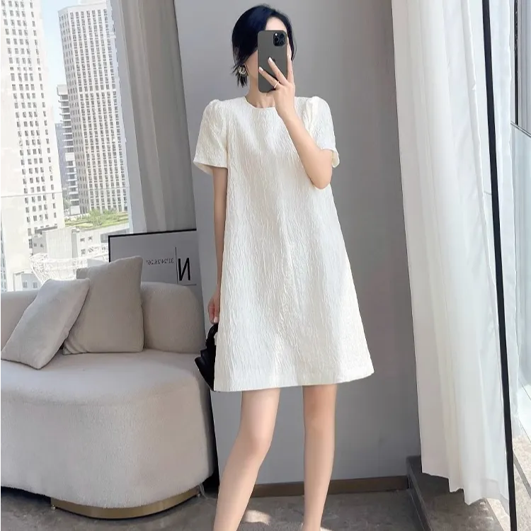 白色时尚短袖泡泡袖连衣裙女夏季2024新款韩系宽松显瘦中长款裙子