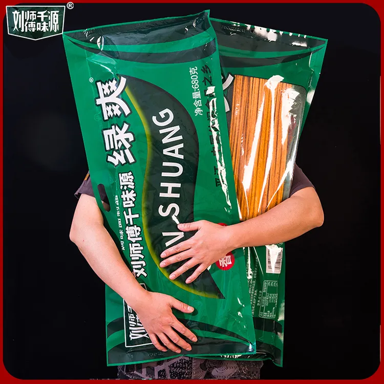 【大包辣条plus】绿爽巨型辣片辣棒长沙网红巨无霸特大辣条解馋零食