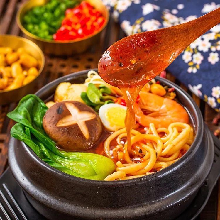 云南风味4包料正宗过桥米线鲜香顺滑送勺子包邮售后有保障