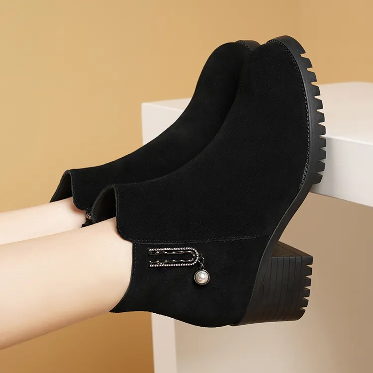 2025新款真皮厚底高跟短靴女粗跟百搭圆头软底中跟磨砂加绒马丁靴