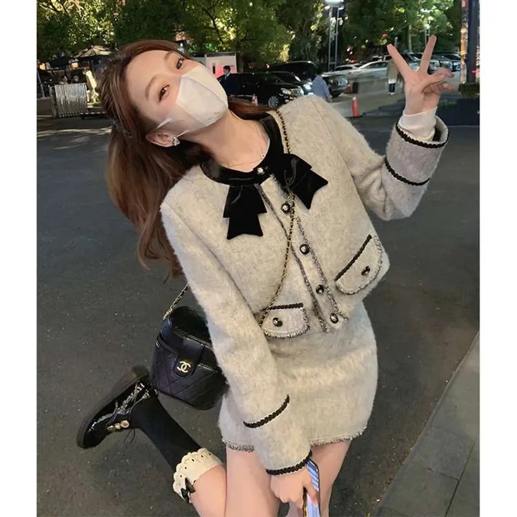 今年流行秋冬装富家千金小香风套装女盐系穿搭上衣半身裙子两件套