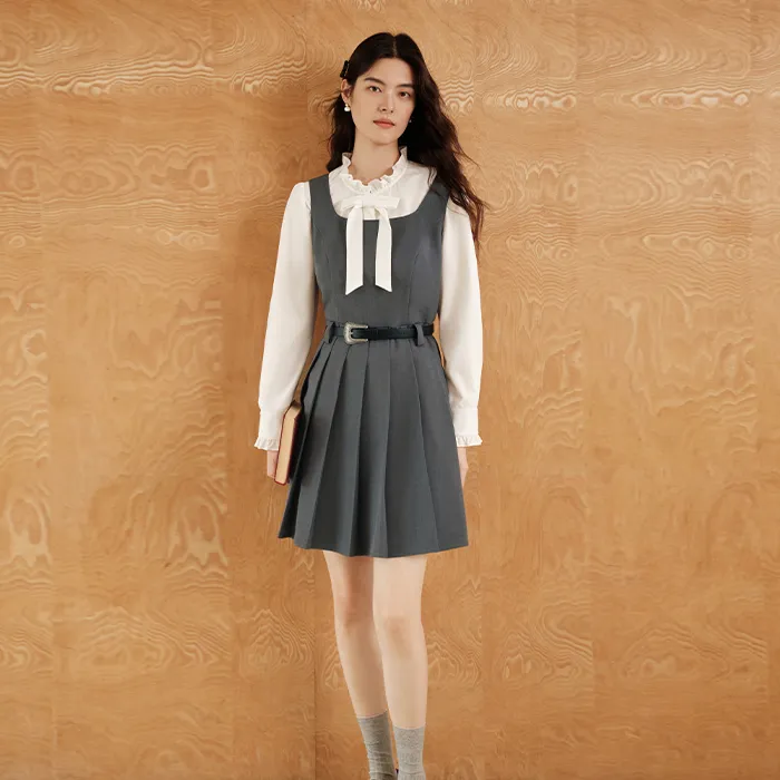 独束M大码女装学院风百褶重工压褶减龄显瘦中长款连衣裙24DS83055