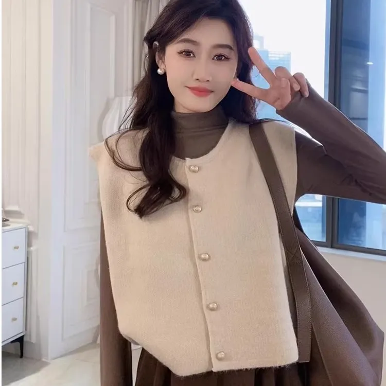 小香风无袖纯色单排扣马甲女秋冬修身显瘦针织马夹时髦百搭上衣潮