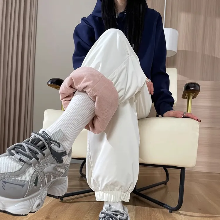 羽绒裤女冬季外穿2025新款零下40度极寒宽松时尚保暖东北洋气棉裤