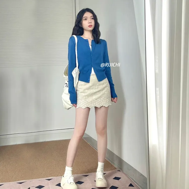 学院风2025秋季新款纯色韩系减龄圆领针织开衫外套显瘦上衣女