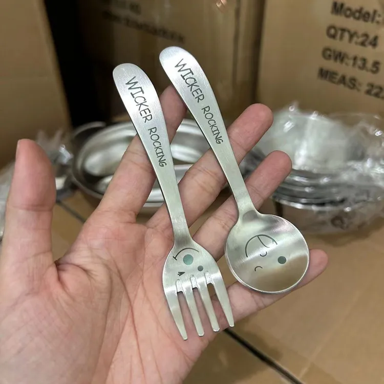 304不锈钢勺子家用儿童吃饭辅食勺子调羹高颜值笑脸叉勺短柄圆勺