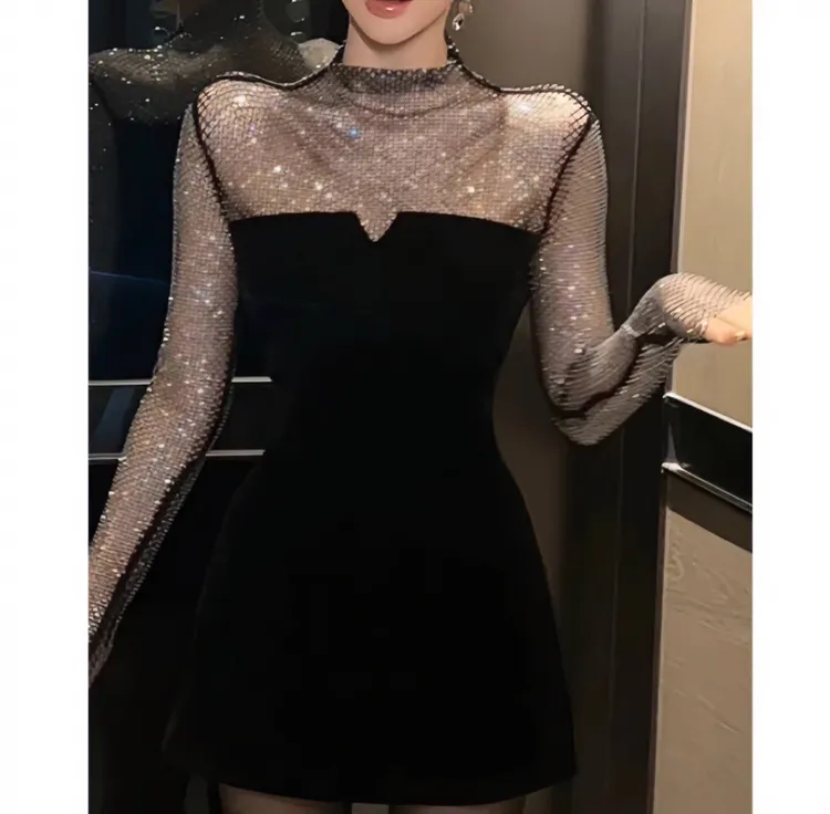 【迷人反派】辣妹蕾丝短裙2025春秋新款时尚气质耀眼满钻女装连衣裙