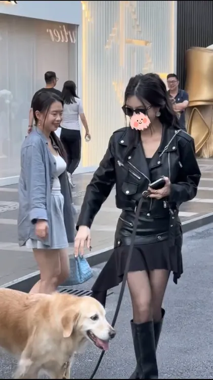 气质翻领拉链皮衣外套辣妹不规则设计黑皮裙黑色设计师春秋韩版女