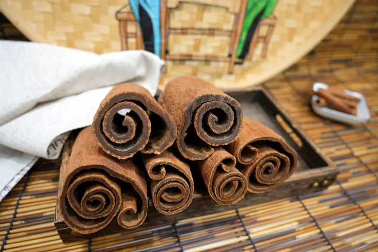 【低油层30%-50%】高山紫油桂广西越南低油油桂香料卤料