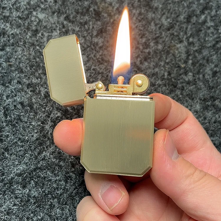 黄铜砂轮煤油打火机 经典怀旧煤油打火机 小重甲黄铜打火机 包邮