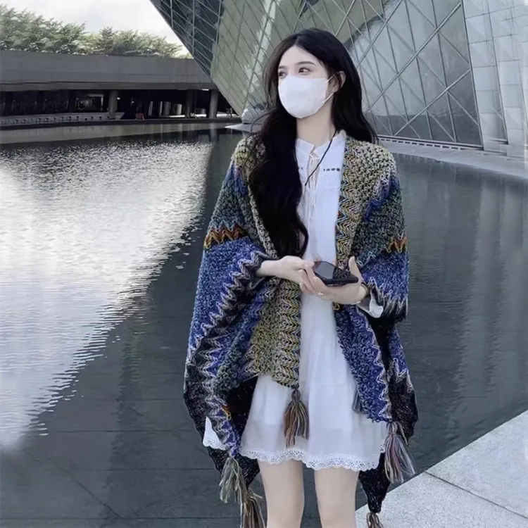 2024新款秋冬民族风斗篷女外搭旅行复古流苏针织披肩气质时尚旅游