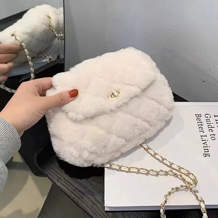 秋冬云朵羊羔毛毛包包女2025新款百搭单肩包毛绒菱格斜挎小包包