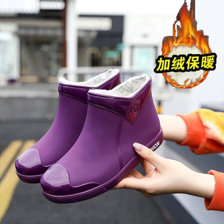 雨鞋加绒加厚一体绒保暖防滑水鞋女雨靴短筒防水胶鞋新款水靴冬季