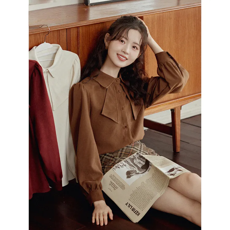 磨毛叠穿衬衫女大蝴蝶结咖啡色春秋气质长袖复古设计感时尚减龄潮