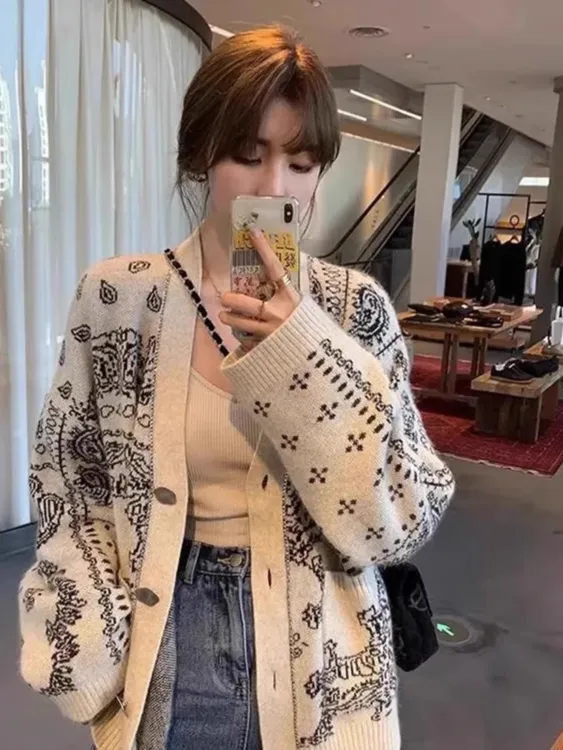 重工小香风复古慵懒风设计感针织开衫2024秋冬新款外套小众上衣潮