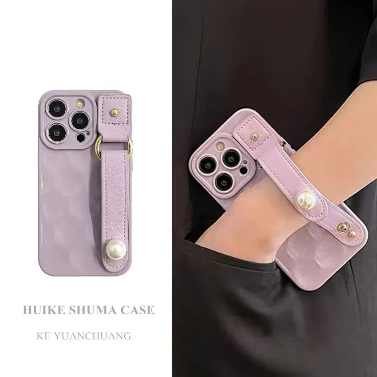 回可日韩小众紫色腕带苹果15手机壳14promax简约iPhone13高级感12