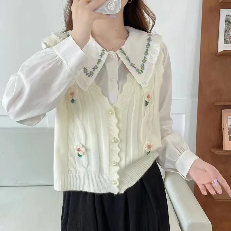 小马甲女毛衣短款甜美花朵洋气百搭叠穿宽松小个子针织开衫马夹女