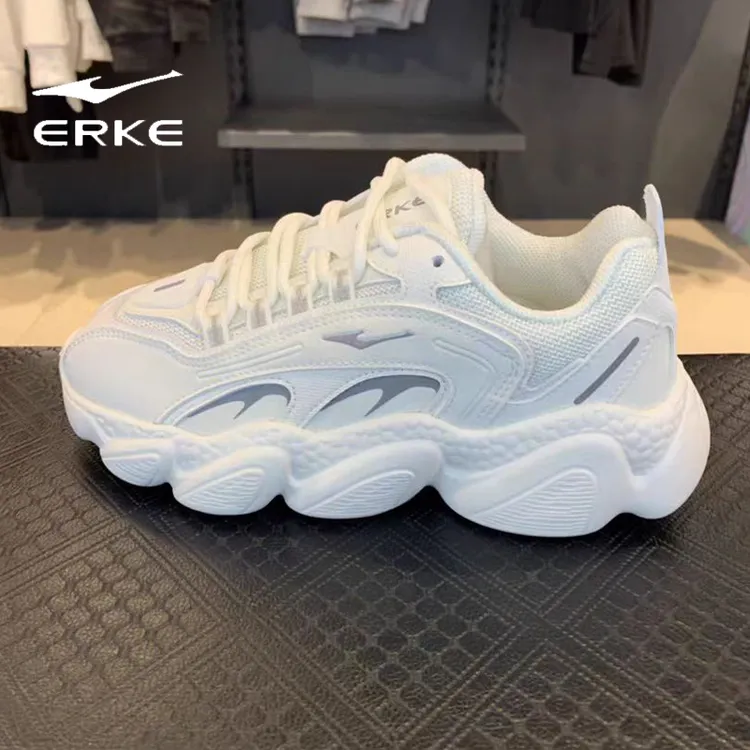 鸿星尔克女鞋2025秋季新品软弹厚底减震运动鞋女款百搭休闲老爹鞋