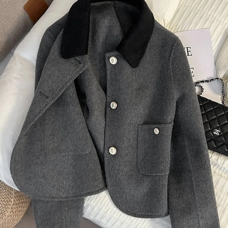 冬季灰色高级感轻奢洋气百搭小个子双面呢外套上衣领口拼接感女装