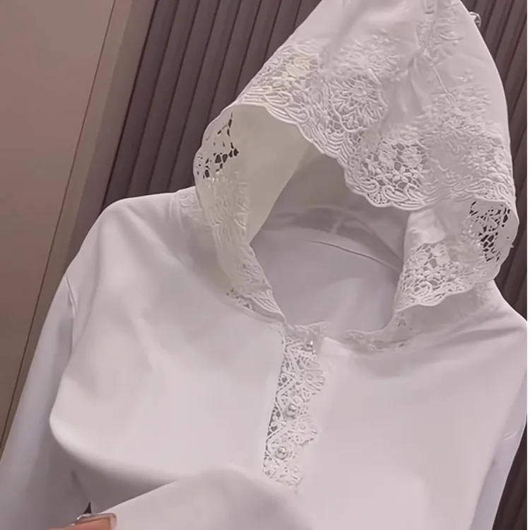 卡卡女装官方正品韩版简约打底衫刺绣蕾丝百搭显瘦连帽上衣T恤潮