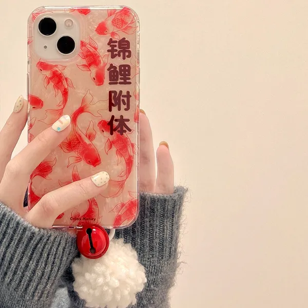新年红色喜庆锦鲤附体适用苹果15手机壳新款iphone14promax贝壳13